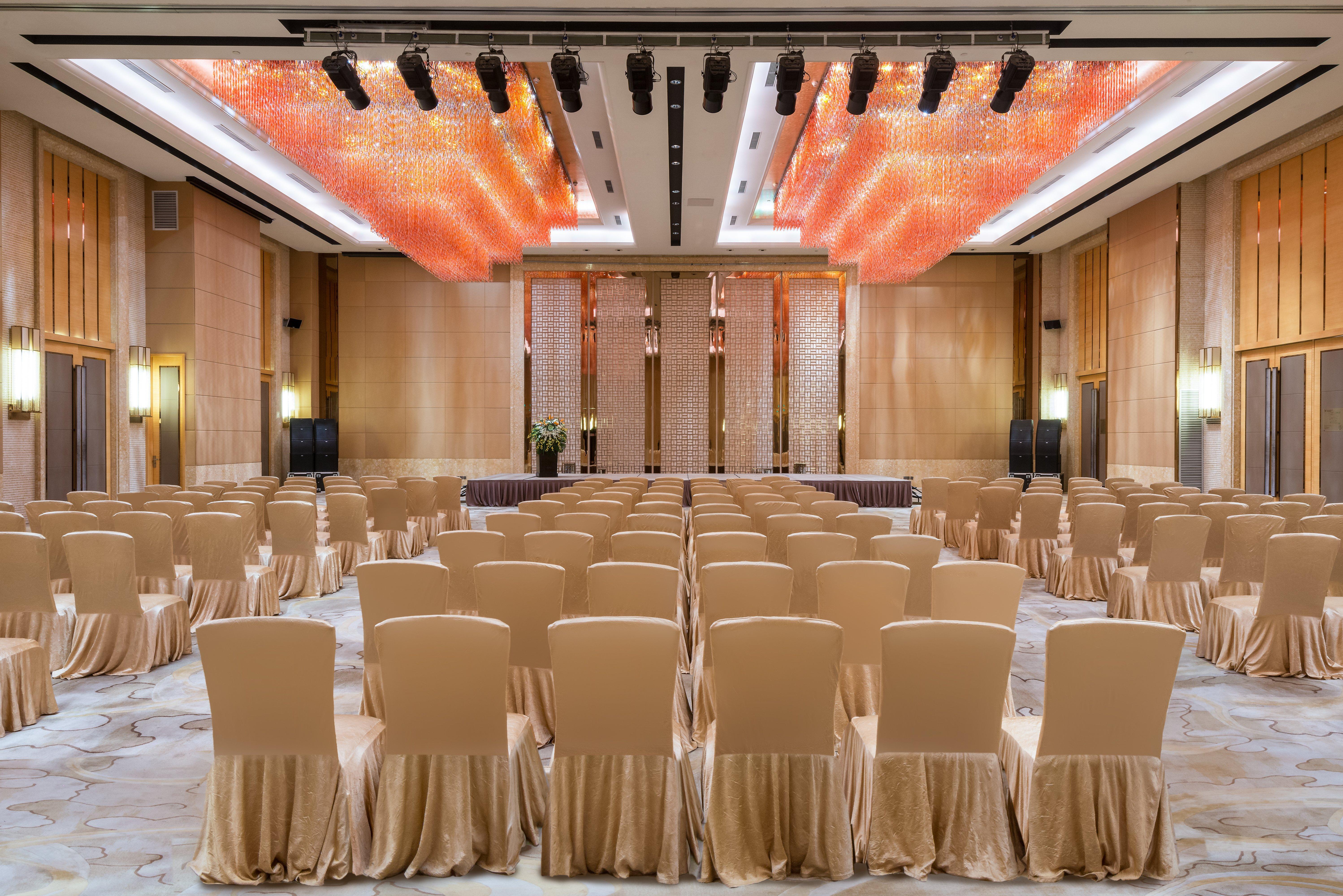 Crowne Plaza Hotel Lanzhou By Ihg Exterior photo