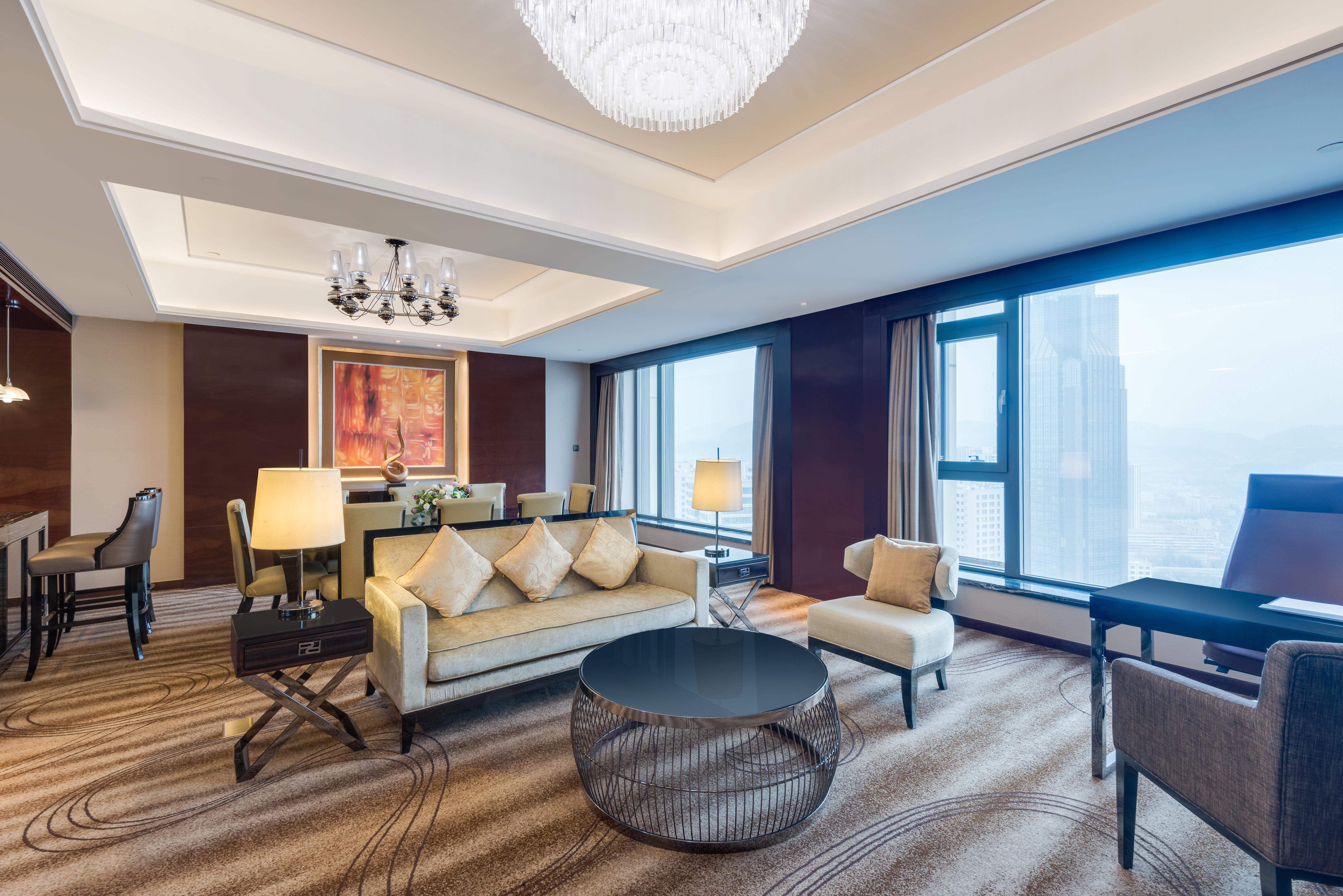 Crowne Plaza Hotel Lanzhou By Ihg Exterior photo