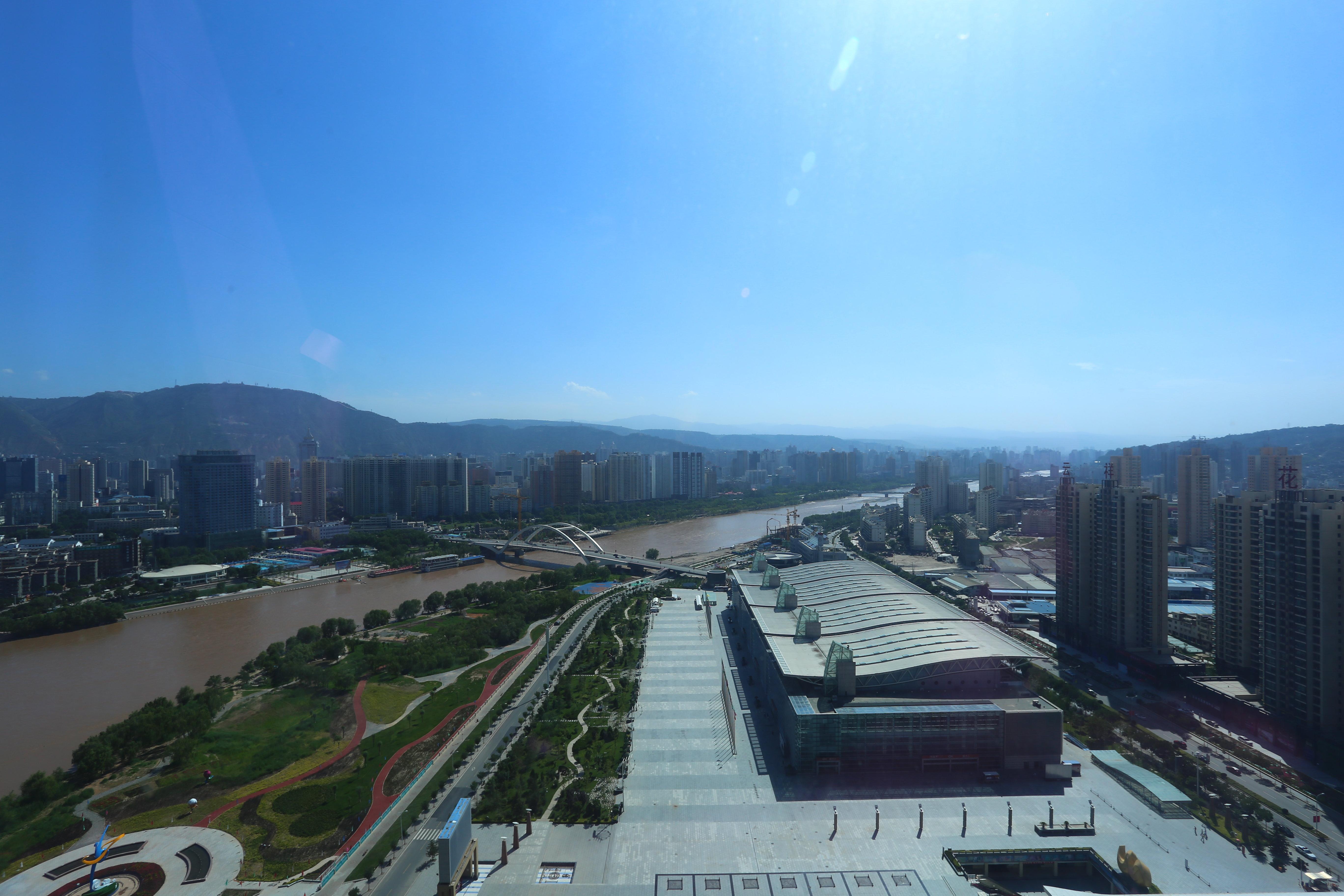 Crowne Plaza Hotel Lanzhou By Ihg Exterior photo